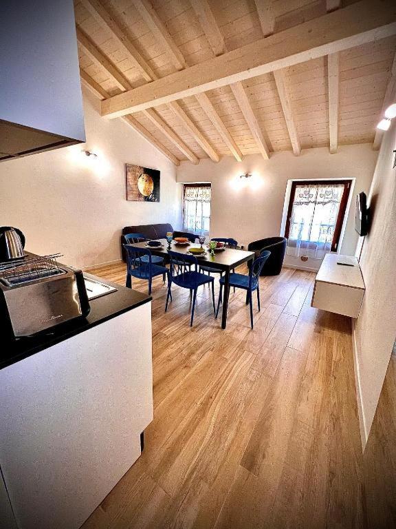 Welcome Traveller Amore Apartments Бардолино Екстериор снимка